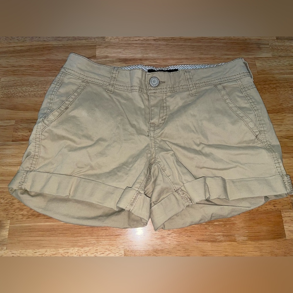 Aeropostale tan shorts